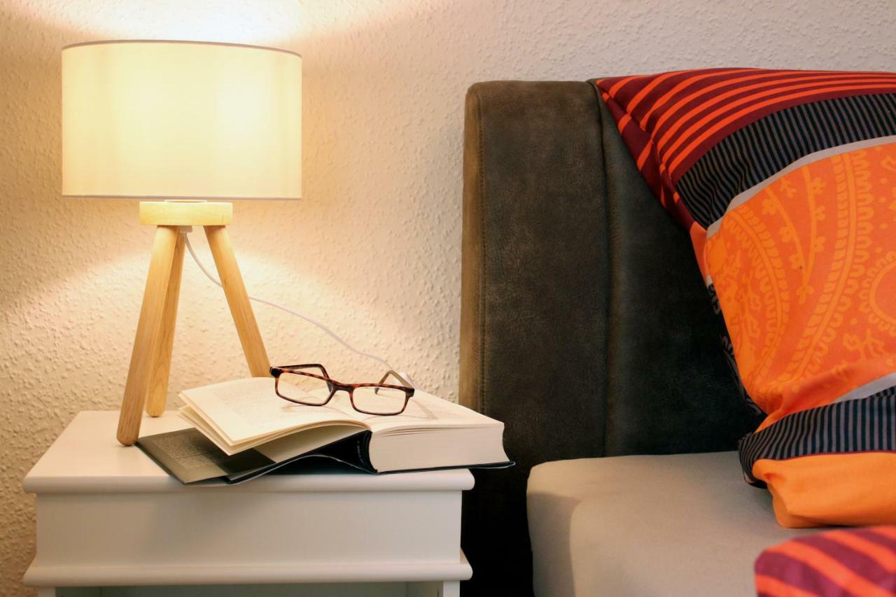 Schoene Ferienwohnung Am Mathildenbrunnen เควดลินบวร์ก ภายนอก รูปภาพ